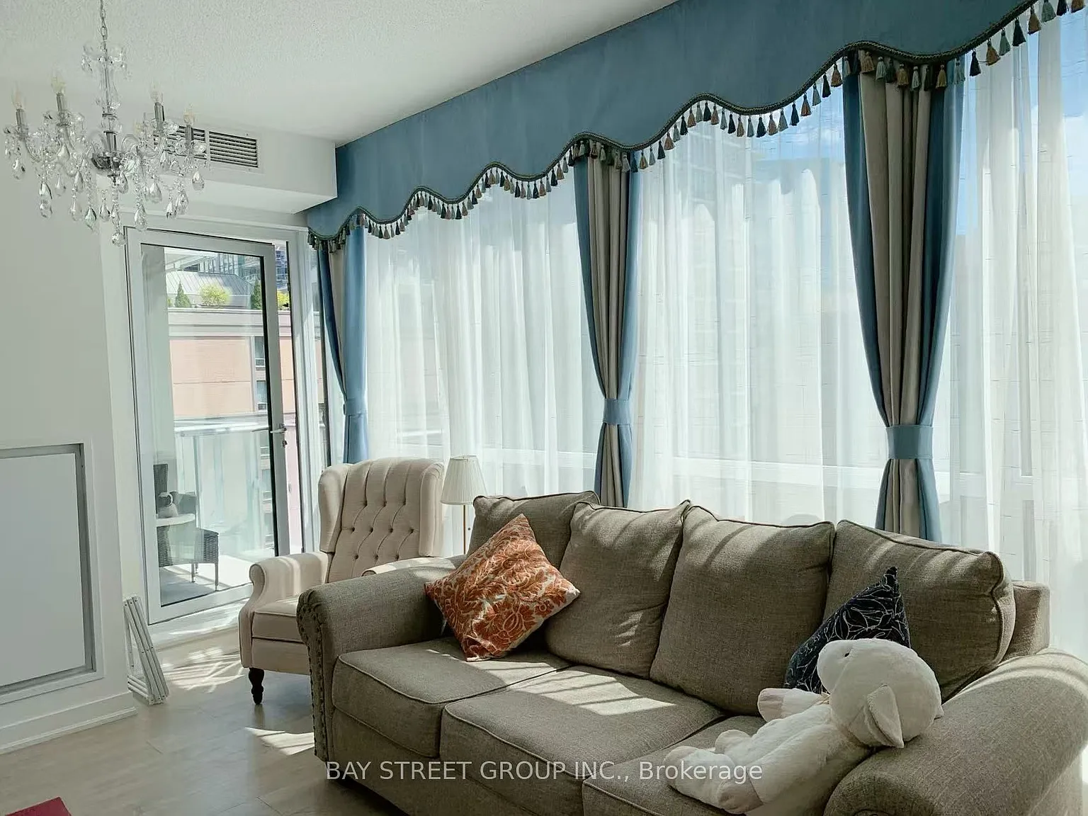 2 bed, $3,000 — Photo 3