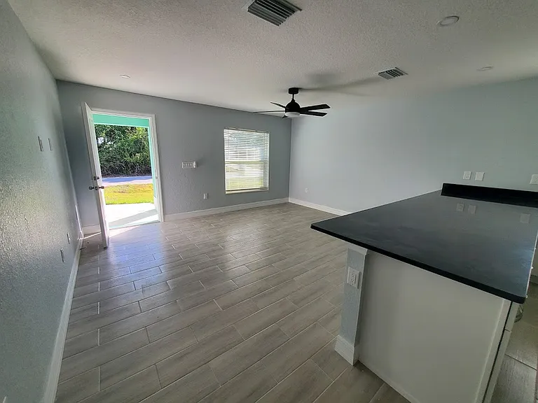 299 Lomond Dr #299 — Photo 4