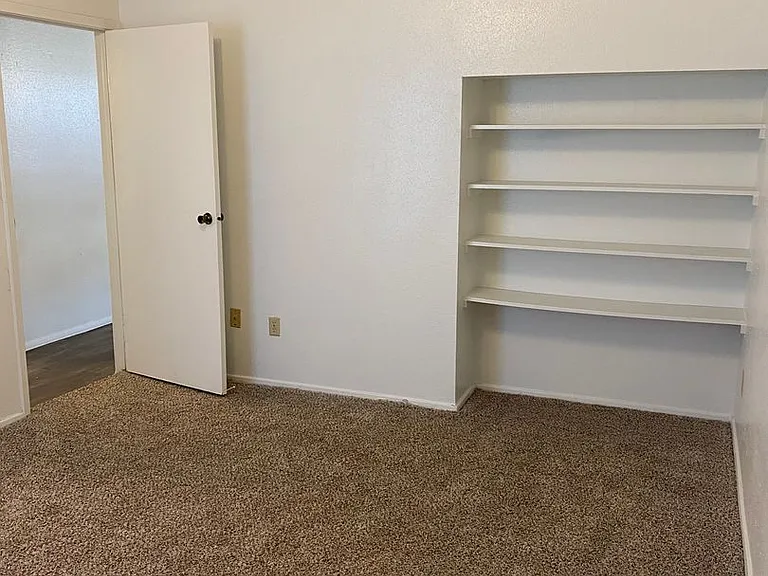 Ashford Creek Apartments — Photo 43