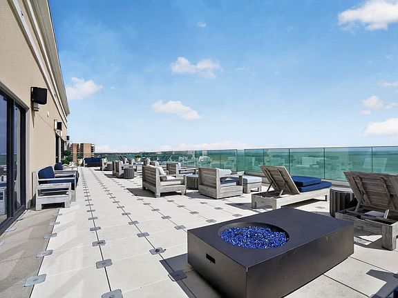 4th image of 4602 Ocean Dr #1010