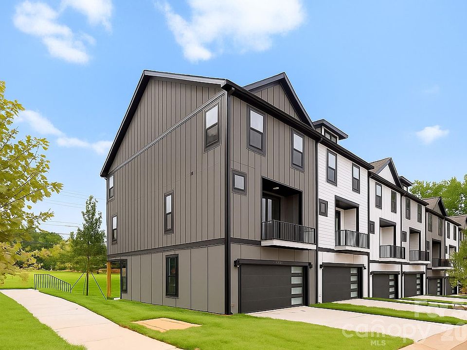 1st image of 7928 Sansom Cir
