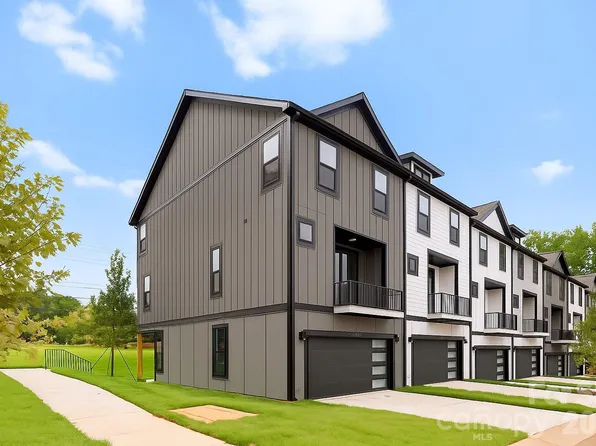 8105 Shinkansen Dr, Charlotte, NC 28213