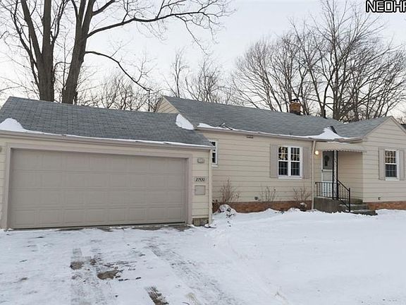 3rd image of 27430 Donald Dr