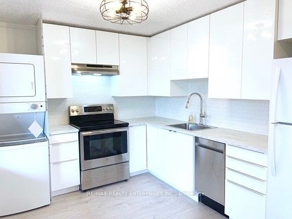 3rd image of 151 Lottridge St #A