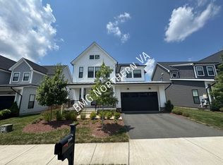 25459 Byrnes Crossing Dr, Chantilly, VA 20152