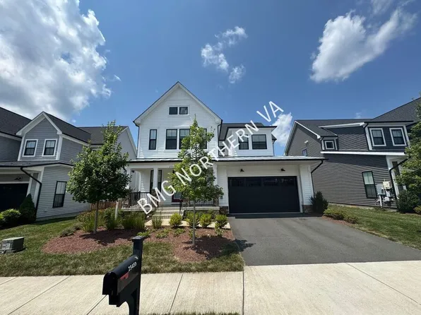 25459 Byrnes Crossing Dr, Chantilly, VA 20152