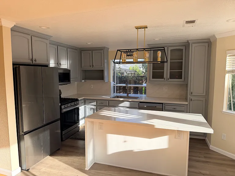 152 Menard Dr — Photo 12