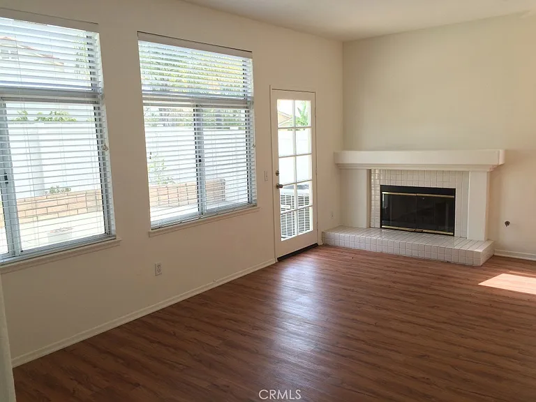 2196 Rancho Hills Dr — Photo 5