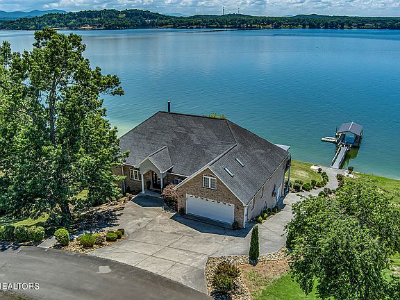 2nd image of 524 Bonnevista Dr