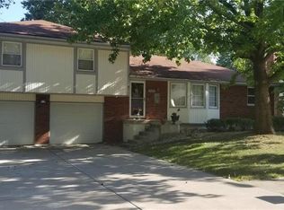 7925 Roswell Ave, Kansas City, KS 66109