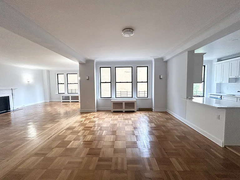365 W End Ave #4D — Photo 3