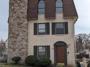 219 Grayling Ave #4, Narberth, PA 19072
