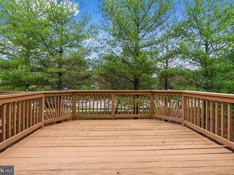 8415 Gold Sunset Way — Photo 24