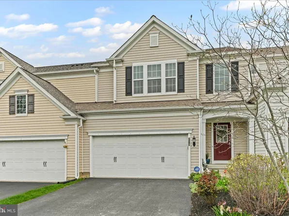 279 N Caldwell Cir, Downingtown, PA 19335