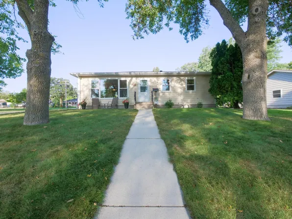 1420 Douglas St, Alexandria, MN 56308