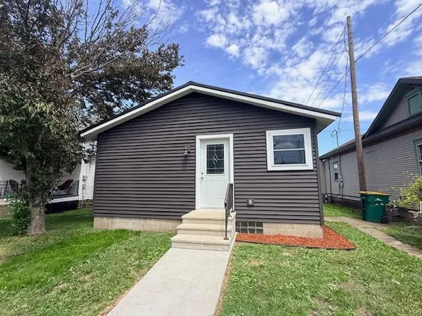 213 W Cedar St, Houston, MN 55943