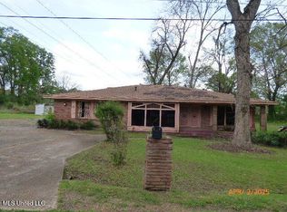 23 Green Acres Rd, Natchez, MS 39120