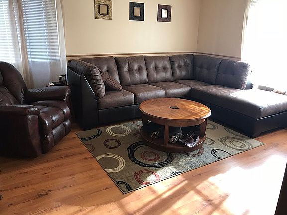 4th image of 170 Bridlewood Cir