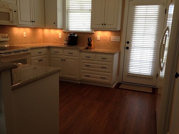 4th image of 3605 Country Club Dr NW