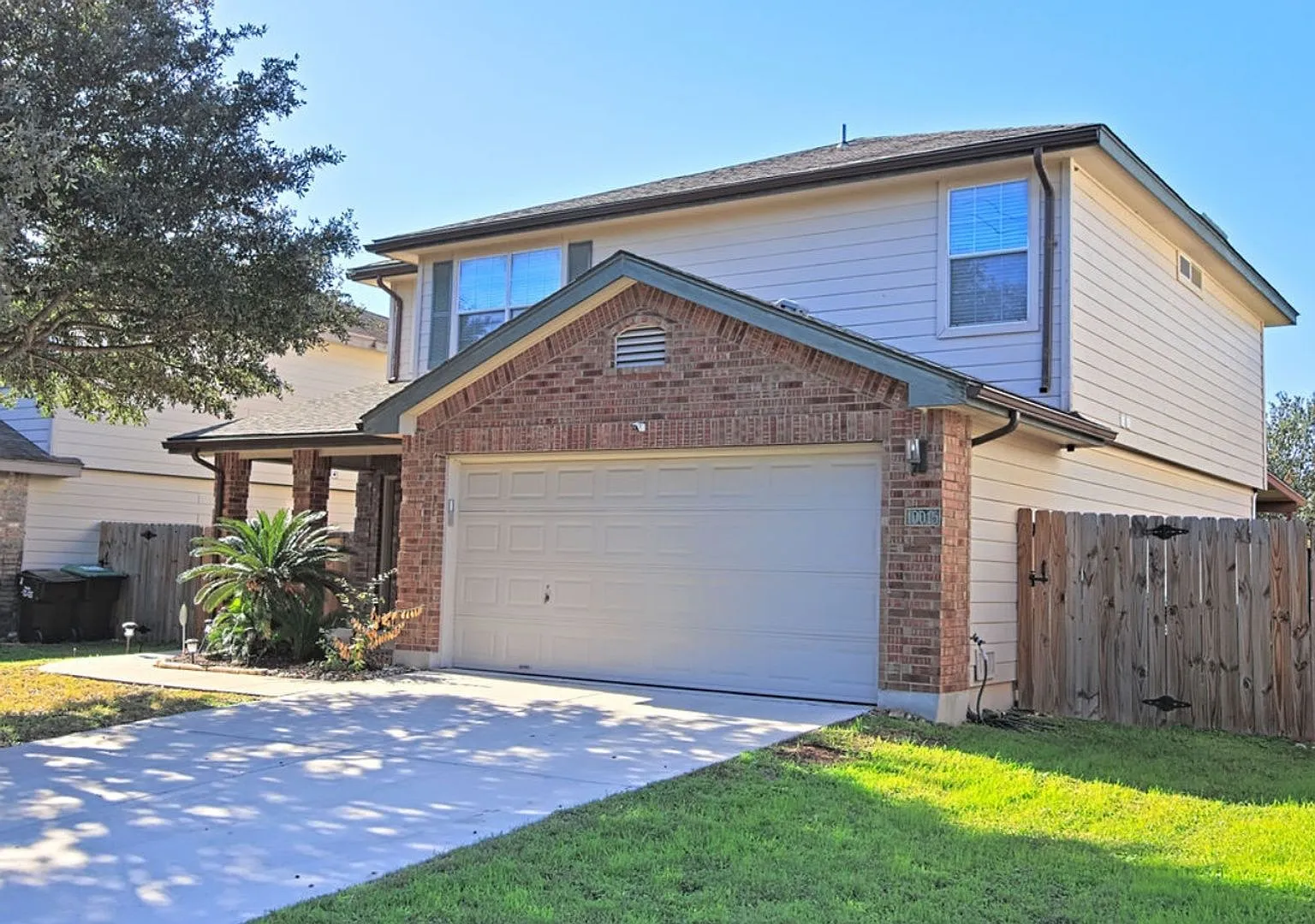 Charming 3BR House in San Antonio — Photo 2