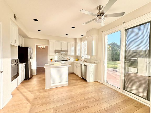 5th image of 5085 Carmel Knolls Dr