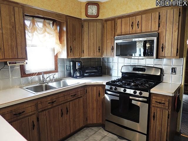 1st image of 4003 Pine Forest Dr