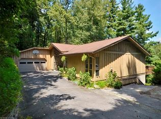 930 Indian Hill Rd, Hendersonville, NC 28791