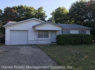 6625 Fish Pond Rd, Waco, TX 76710