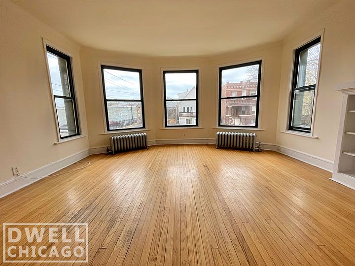 1st image of 2330 N Spaulding Ave #2338-1B