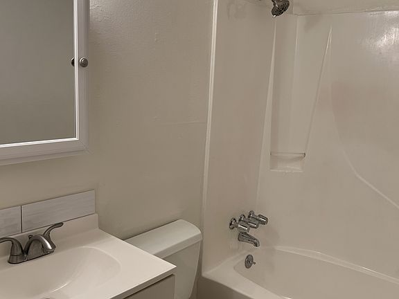 2nd image of 440 Princeton Dr SE APT 5