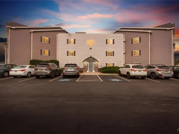 1408 Landrush Way, Baldwinsville, NY 13027