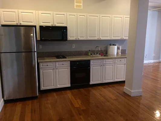 Rented by Pearl Realty Management LLC | media 61