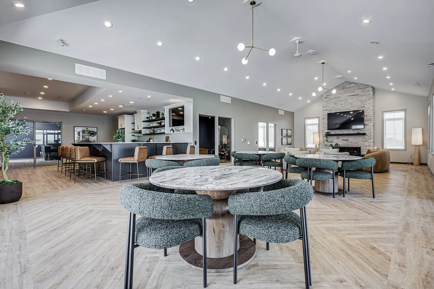 Lora Apartments — Photo 3