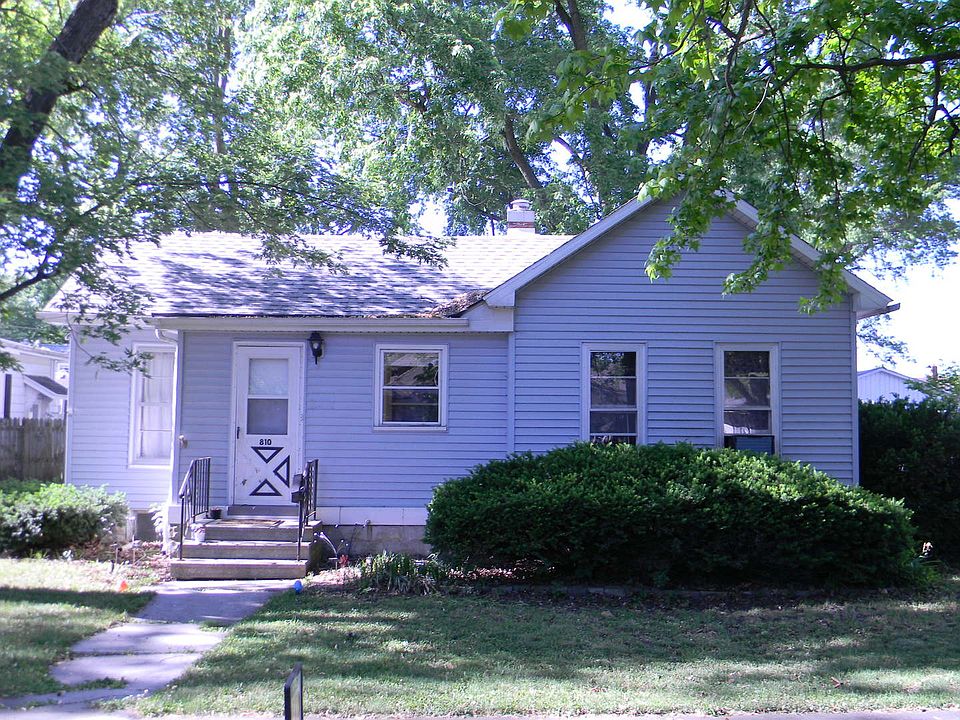 1st image of 810 W Moulton St