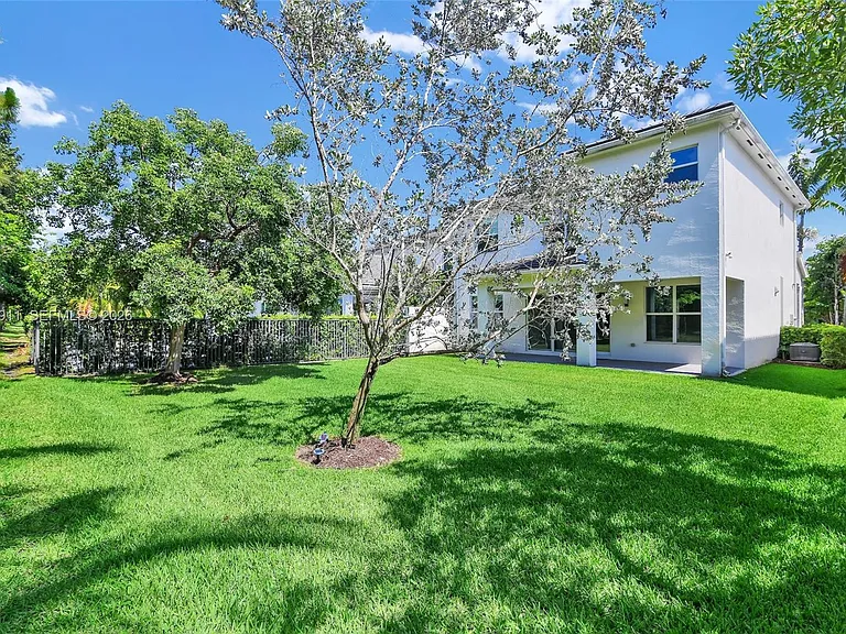9799 Salty Bay Dr — Photo 39