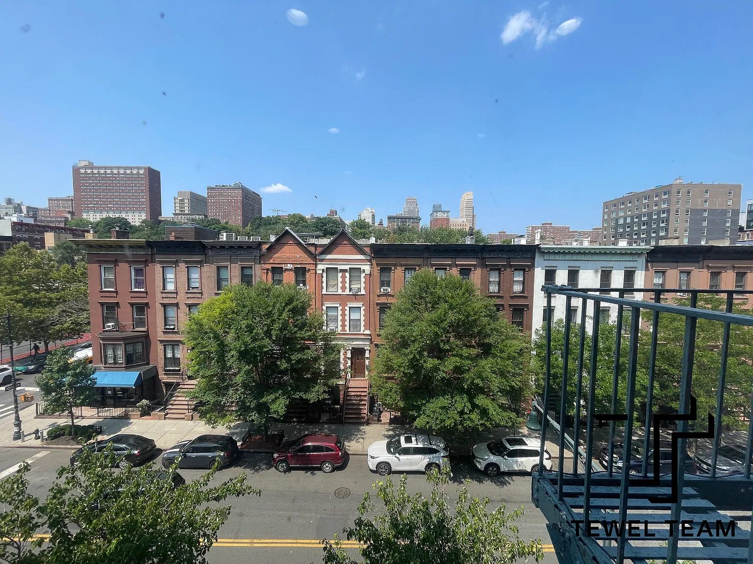 498 Manhattan Avenue — Photo 4