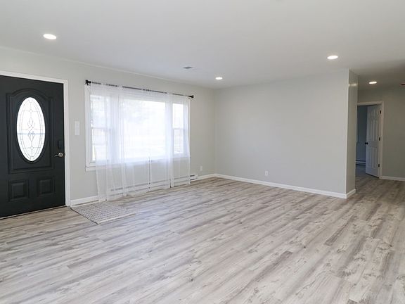 5th image of 2778 Lucas Perrysville Rd