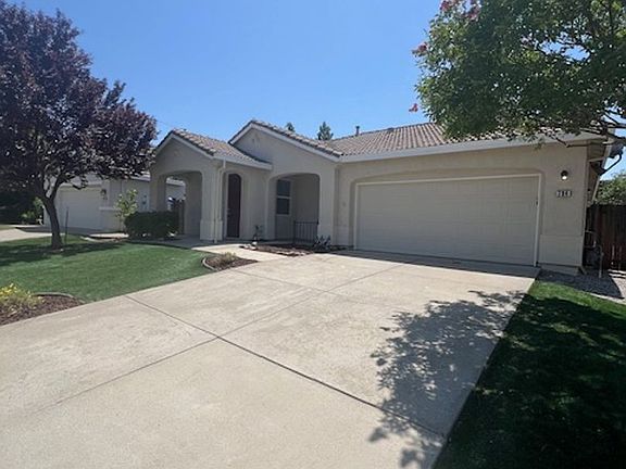 3rd image of 734 Davenport Way