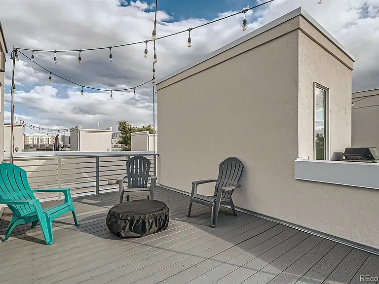 2416 Eliot St — Photo 23