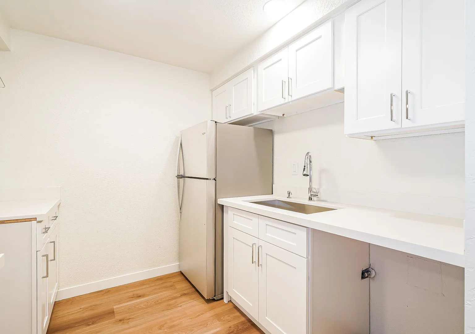 Fairway Apartments — Photo 4