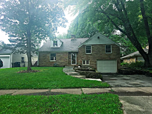 454 N Commonwealth Ave, Elgin, IL 60123