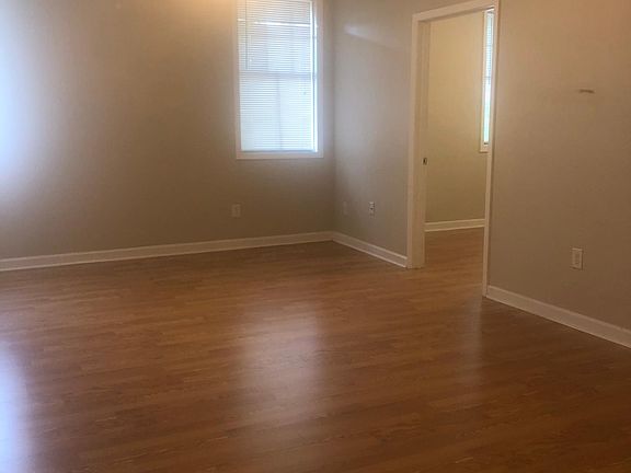2nd image of 1410 Saint Andrew St #7