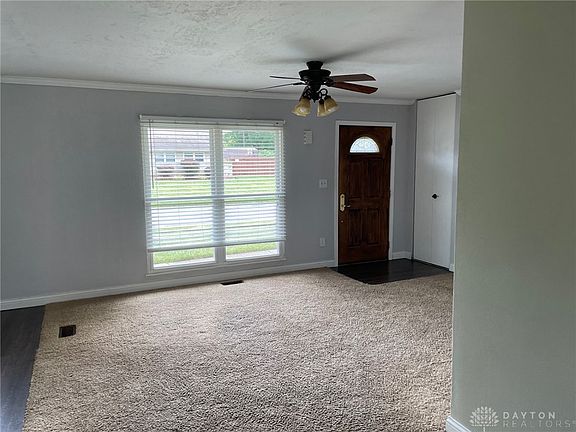 5th image of 457 Kristine Ln