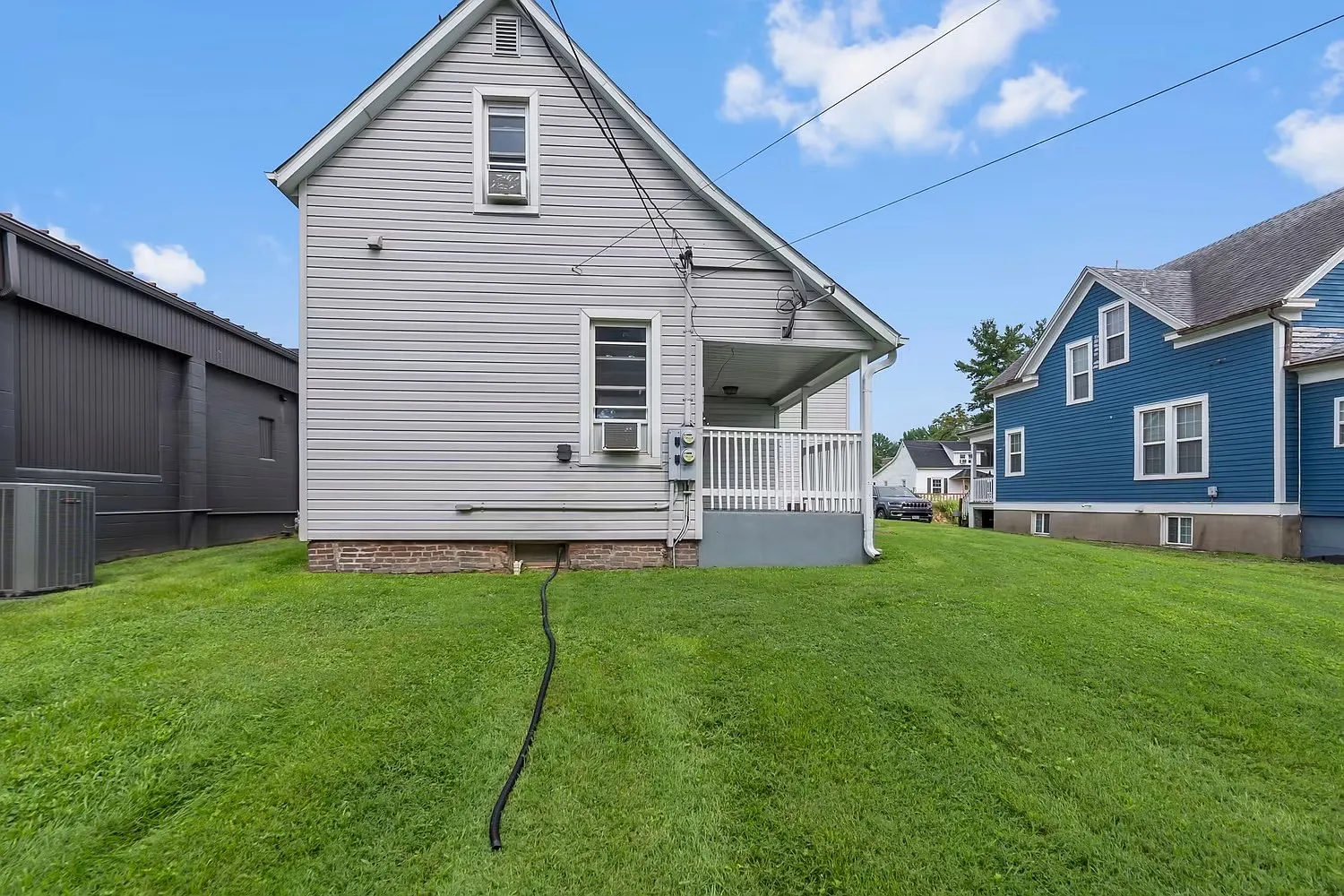 2 bed, $1,200 — Photo 4