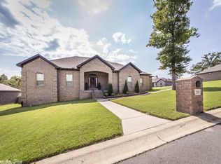 2100 Airborn Dr, Jacksonville, AR 72076