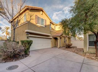 8320 Wildwood Glen Dr, Las Vegas, NV 89131