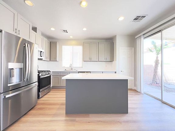 5th image of 400 Napa Hills Dr