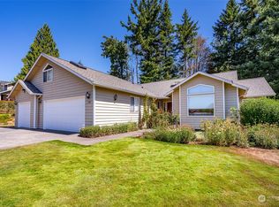 220 Alderwood Dr, Chehalis, WA