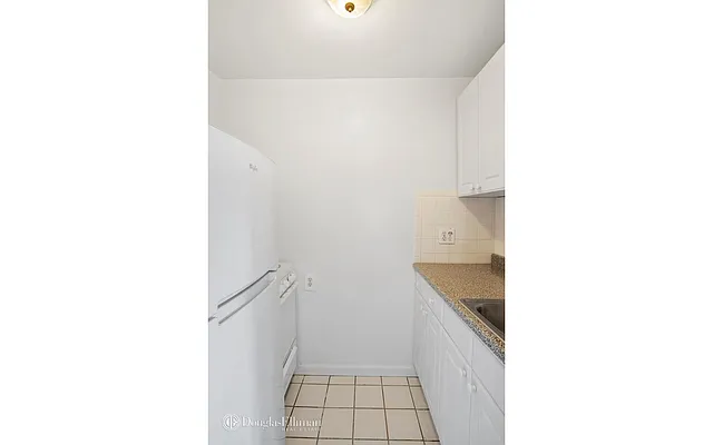 Rented by Douglas Elliman | media 3