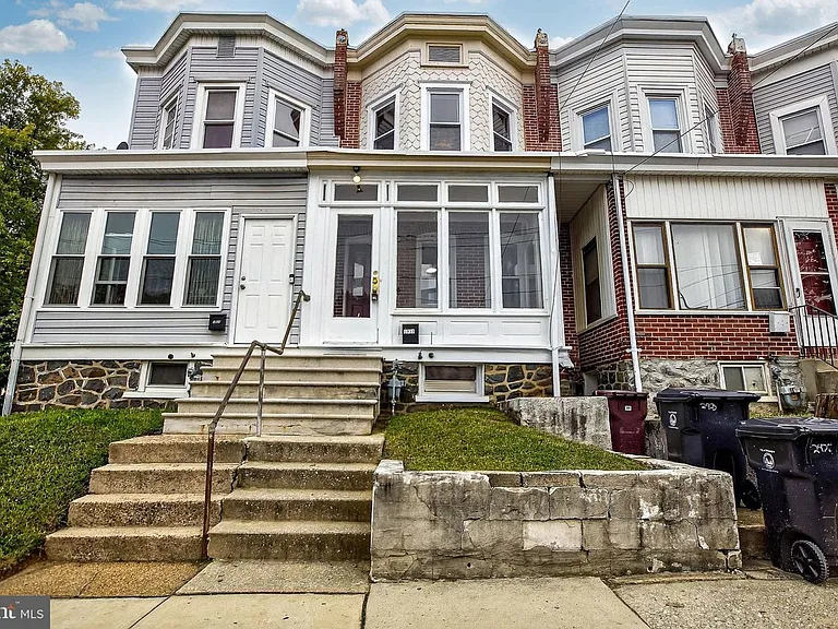 2923 N Washington St — Photo 1